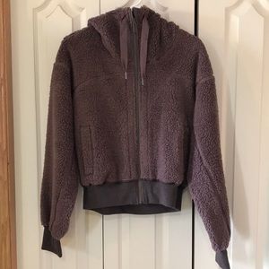 Lululemon Short and Sweet Sherpa, Reversible, M